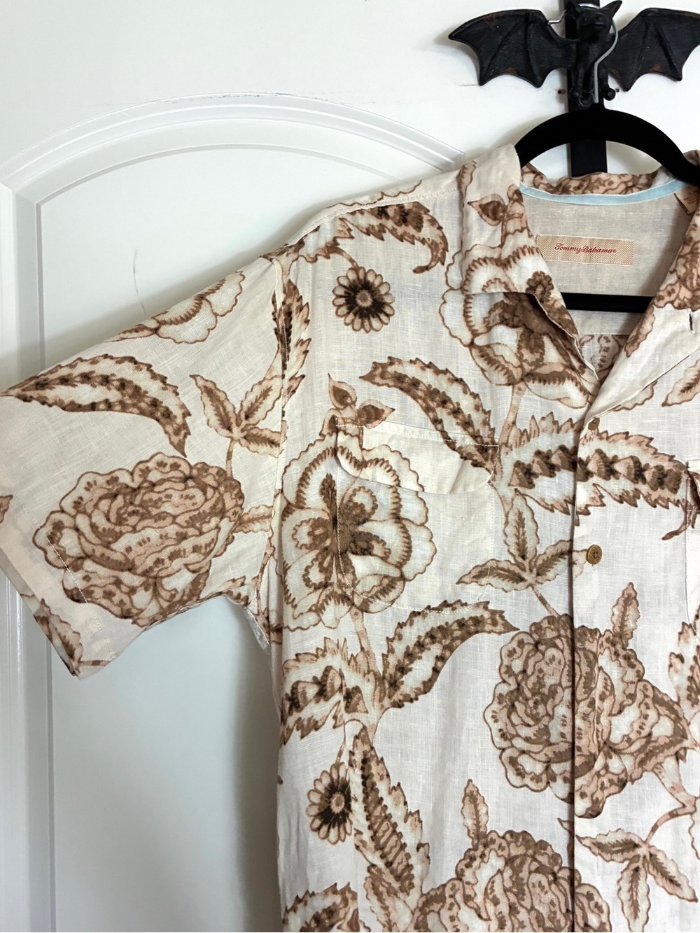 Tommy Bahama Cream & Brown Floral button up Shirt size L - Picture 6 of 13